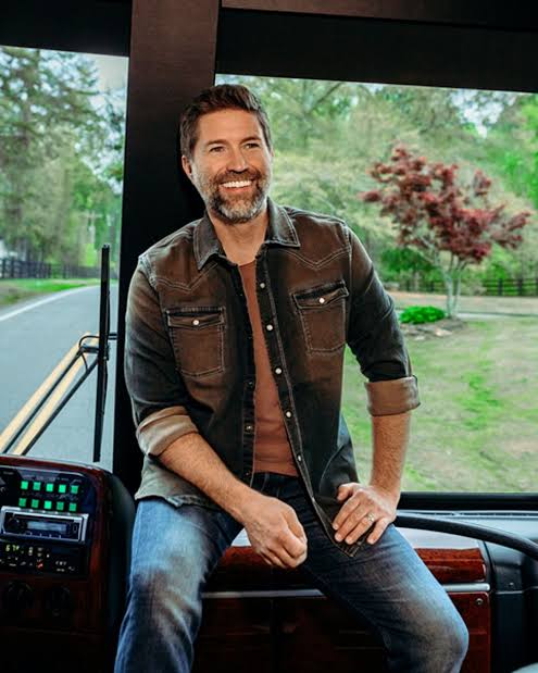 Portrait of Josh Turner